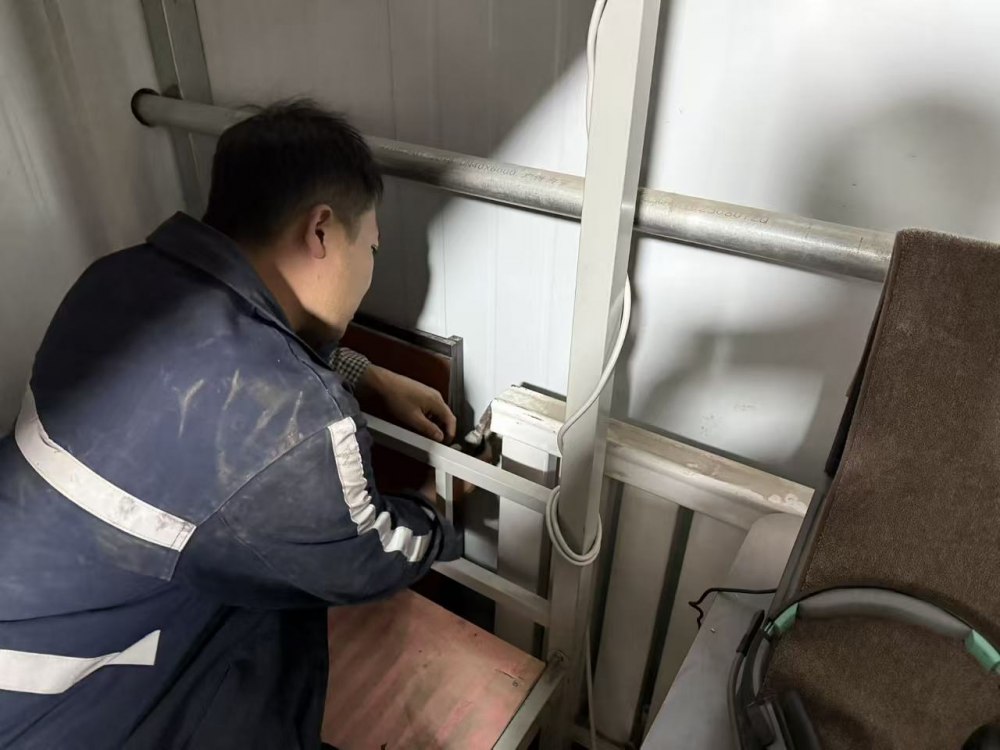 陕煤建设煤矿运营服务分公司：小寒不寒，暖流涌动