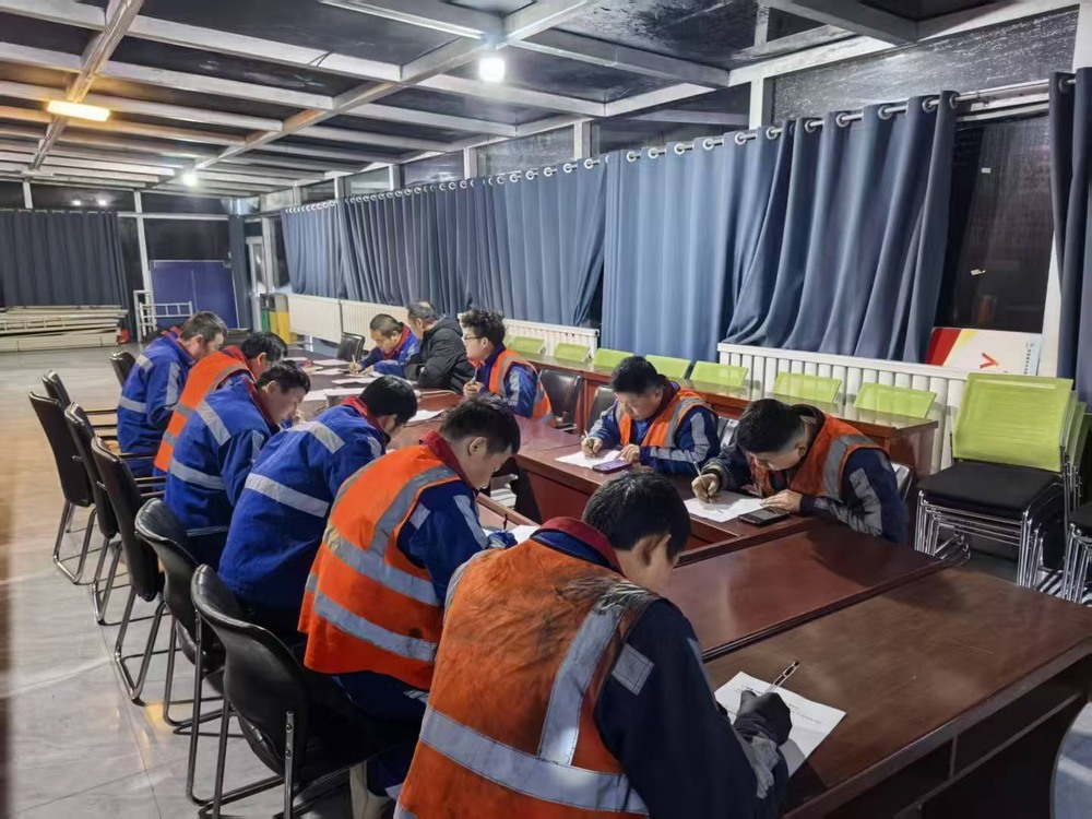 陕煤建设洗选煤运营公司第二项目部：攥紧“三抓手”  筑牢安全堤