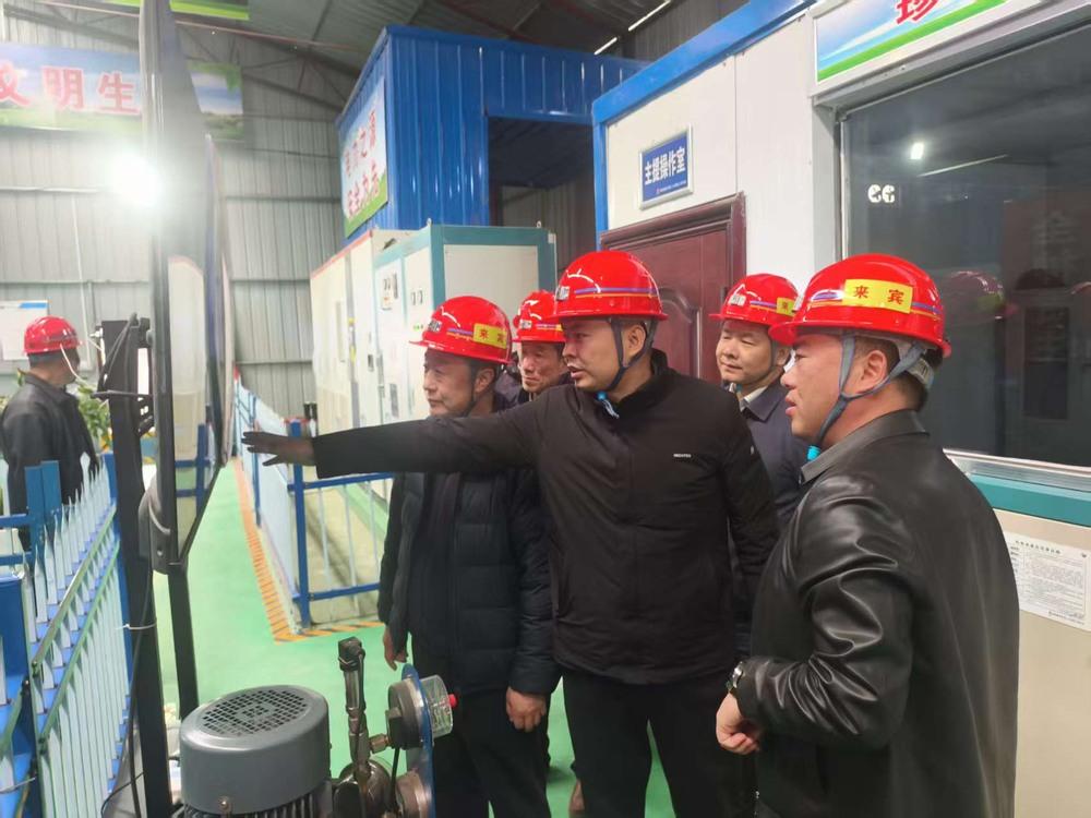 陕煤集团、韩城矿务局联合检查组莅临矿建二公司第二项目部检查指导
