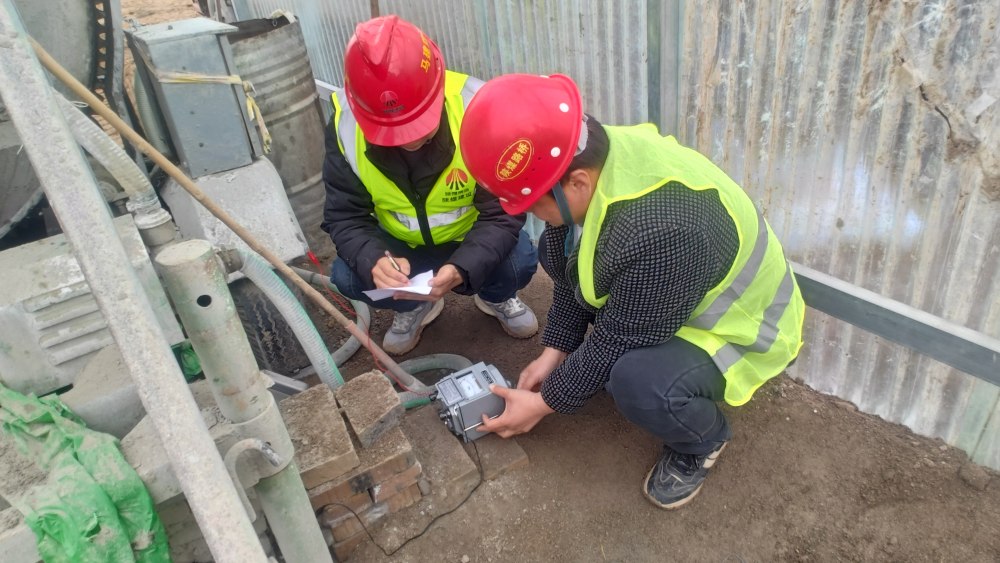 陕煤建设路桥分公司彬长项目部开展春季电气预防性试验，筑牢安全防线