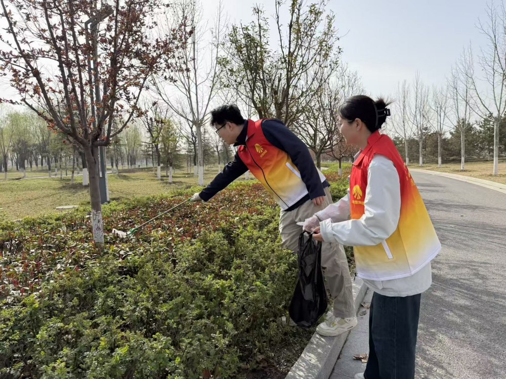 陕煤建设天工公司:三月春“锋”暖人心 团团志愿践初心