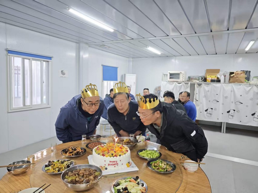 陕煤建设韩城分公司土建四项目部:春风化雨润心田 真情服务暖人心