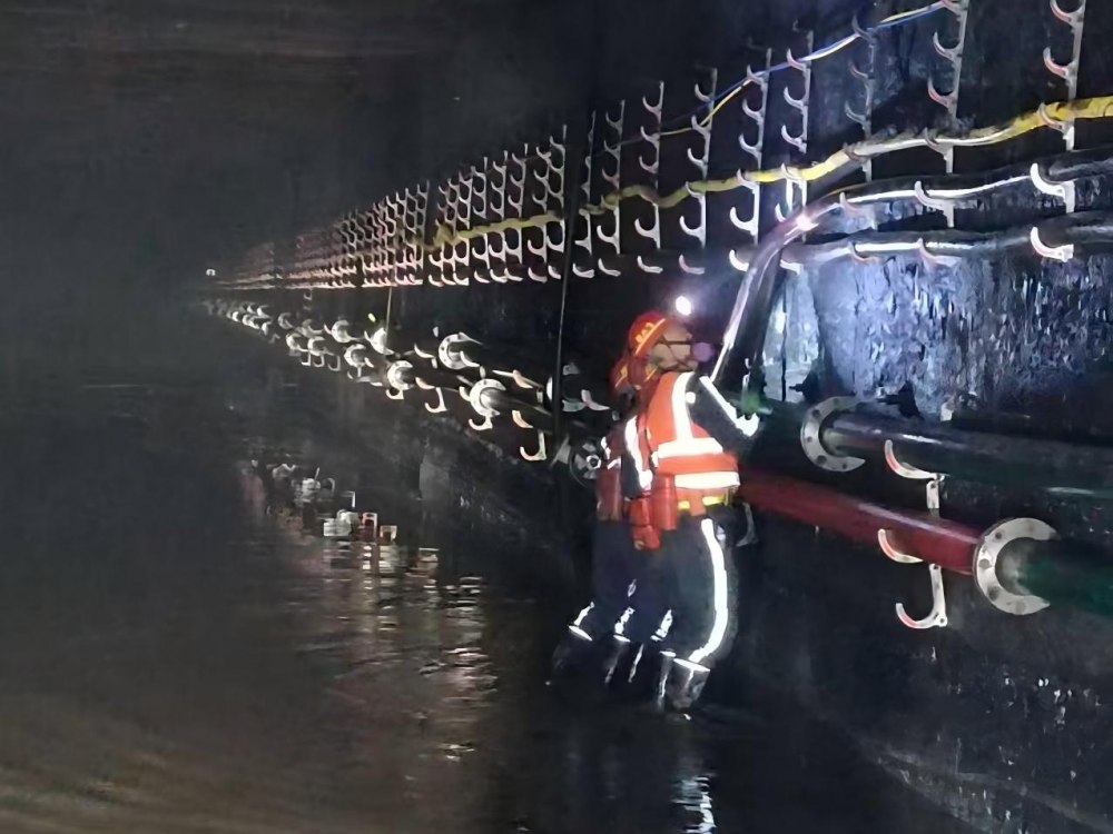 陕煤建设机电安装公司神府项目部高效完成井下8000米电缆敷设任务