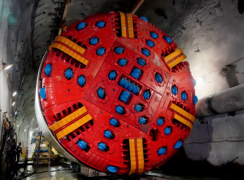 陕煤建设煤矿运营服务分公司：10.5米！TBM施工进尺再创新纪录！