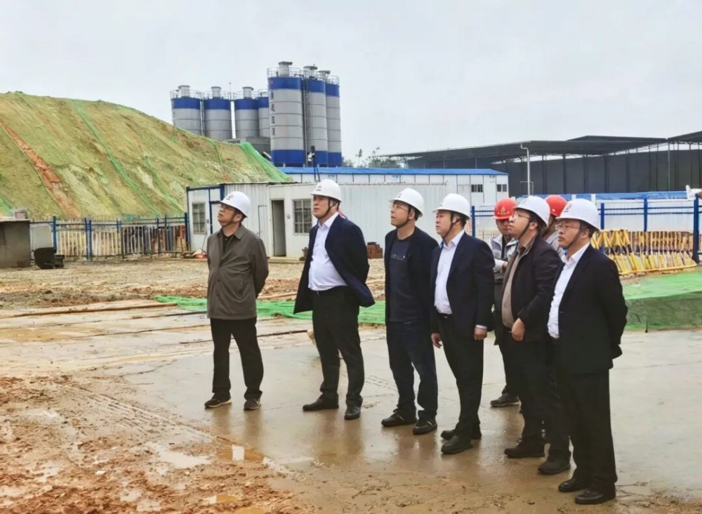 赵敬凯一行深入汨罗电厂项目检查指导工作