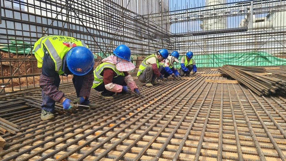陕煤建设渭南分公司第一项目部抢抓施工黄金期 提质提速推进重点项目建设