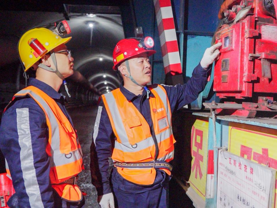 陕煤建设矿建三公司:战高温守安全 实干稳步推进项目建设