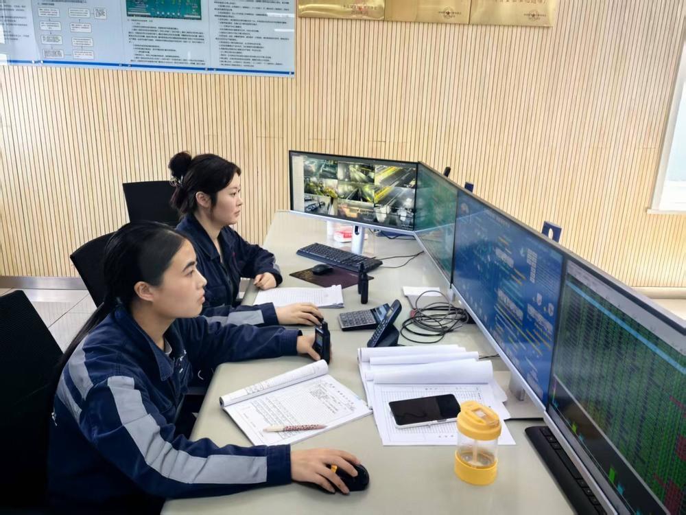 陕煤建设洗选煤运营公司红柳林洗煤厂项目部：巾帼实干守一线 平凡岗位显担当