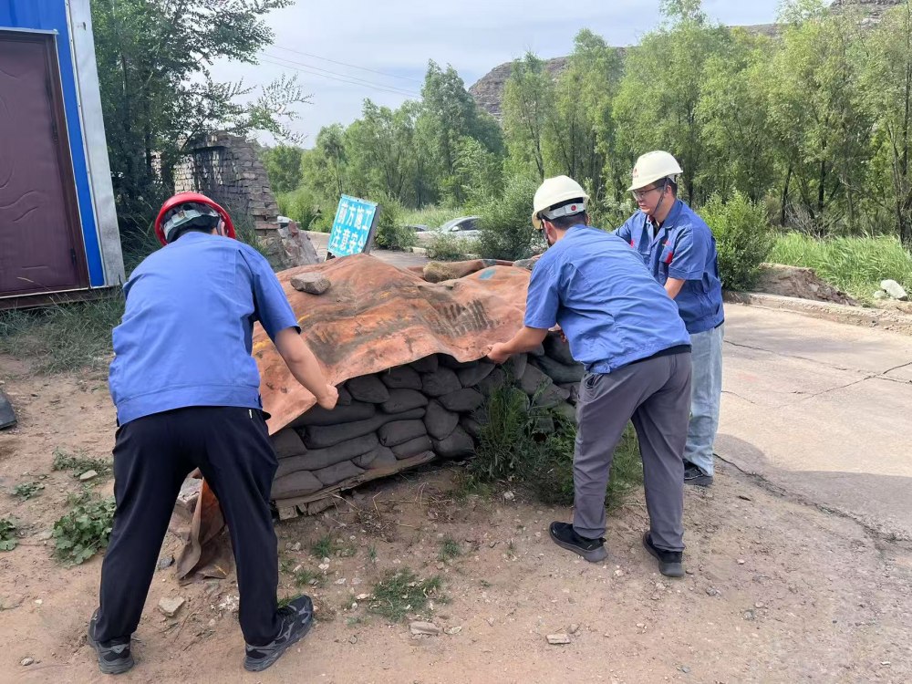 陕煤建设韩城分公司张家峁项目部:精准发力抓实雨季“三防” 筑牢汛期安全防护堤