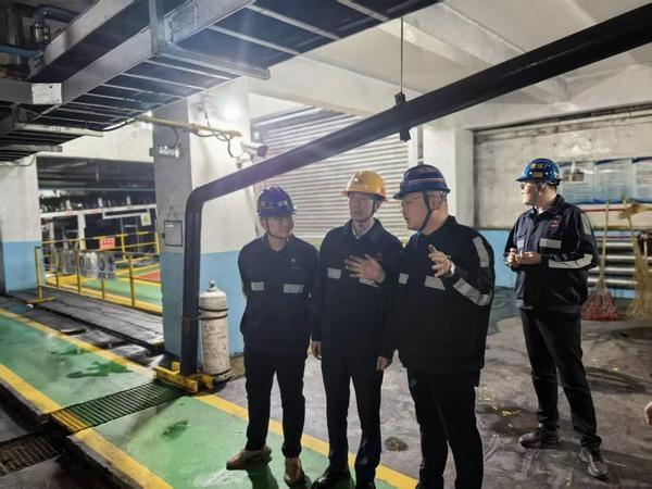 陕煤建设洗选煤运营公司：学法明责筑防线 向绿而行谱新篇