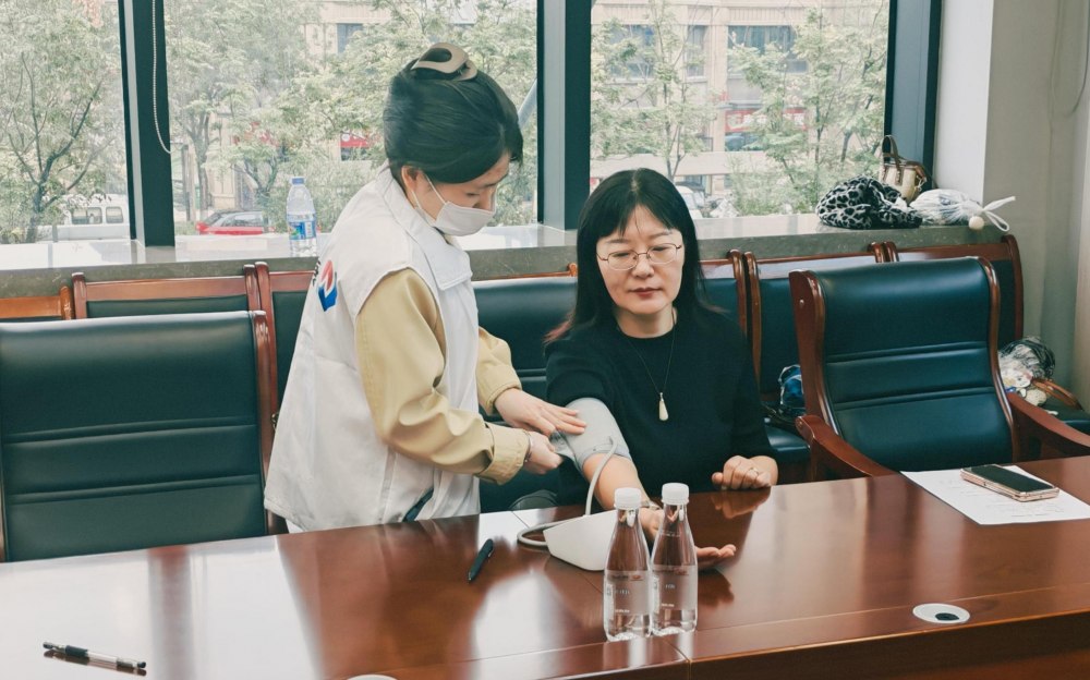 陕煤建设天工公司:情系职工 守护健康